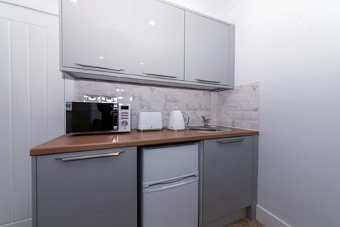 The Lincoln Suites near the Train StationWHOLE Apartment in Huntingdonshire District