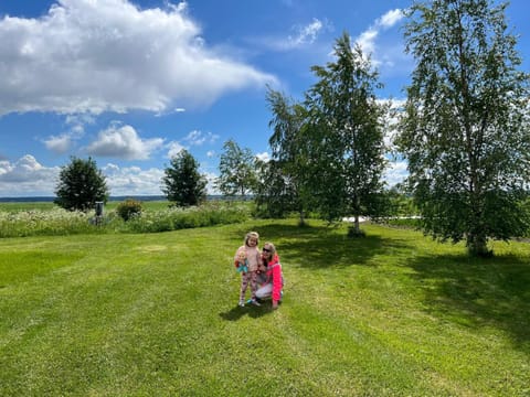 Day, Natural landscape, Garden, Garden view, children, group of guests