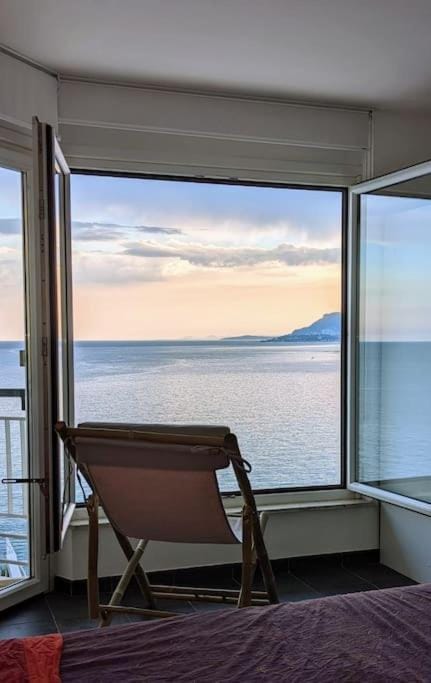 Coastal Paradise - Unrivalled Views of Côte D’Azur Apartment in Ventimiglia