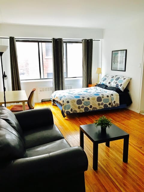 Bed, Seating area, Bedroom
