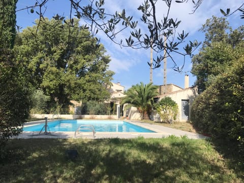 Property building, Swimming pool