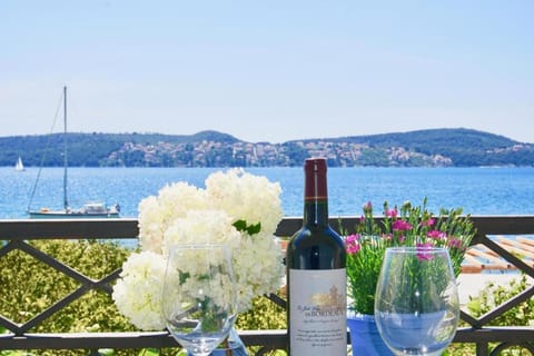 Beach apartments Burano Apartment in Šibenik-Knin County, Croatia