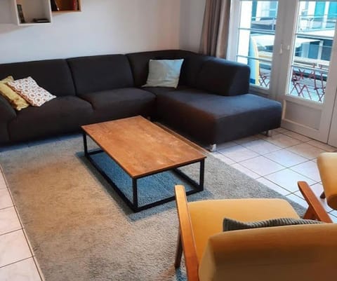 Spacieux duplex près de la mer 4 chambres 2 sdb Apartment in Bredene