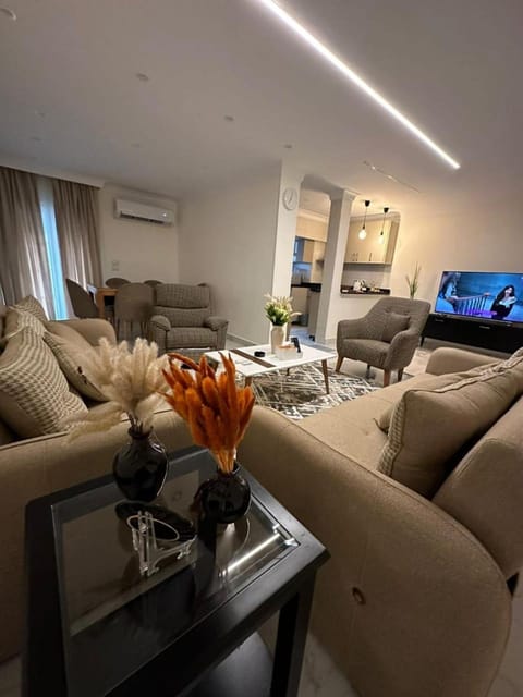 Communal lounge/ TV room, Seating area