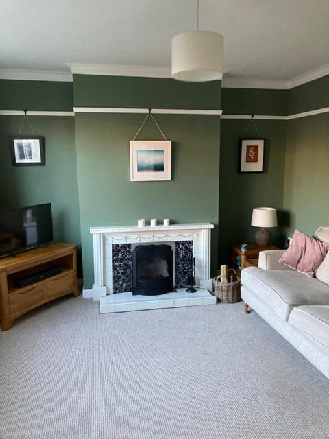 Cosy at Cumberland - Double room with shared bathroom Vacation rental in Belfast