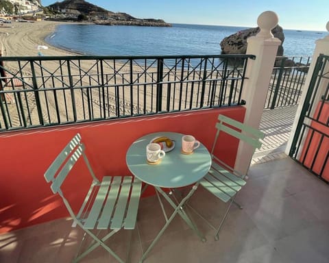 Patio, Natural landscape, View (from property/room), Balcony/Terrace, Balcony/Terrace, Seating area, Dining area, Beach, Beach, Sea view