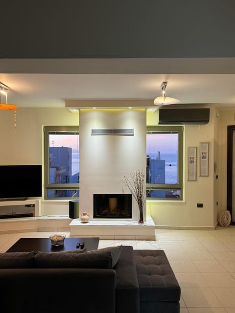 TV and multimedia, Seating area