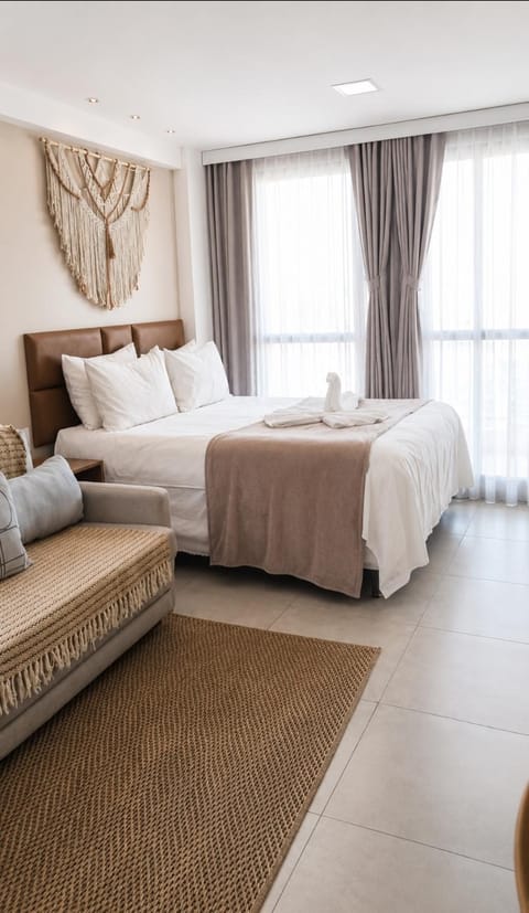 Bed, Living room