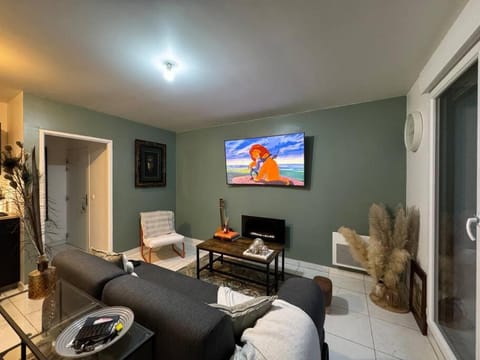 Résidence Les Jardins d'Eugénie Near Disneyland Apartment in Bussy-Saint-Georges