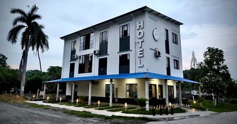 Property building, Day