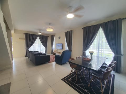 TV and multimedia, Living room, Seating area
