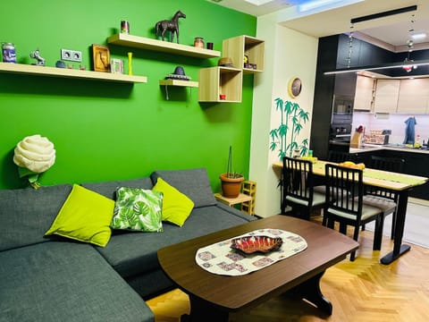 Living room, Dining area