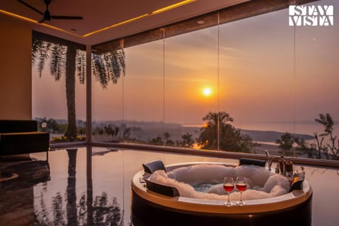 Hot Tub, Balcony/Terrace