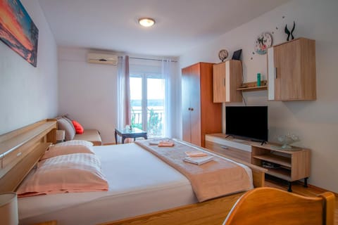 Apartments Lokva Beach Apartment in Split-Dalmatia County