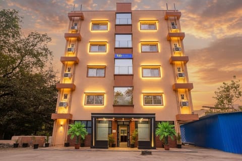 Property building, Facade/entrance