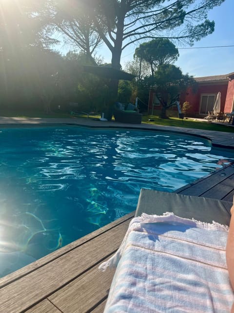 Day, Natural landscape, Pool view, Swimming pool, sunbed, towels