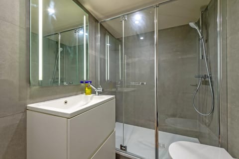 Ar Barzh Kadiou I Apartment in Quimper