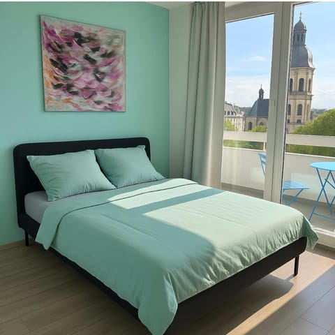 Stilvolles Apartment mit Balkon 15min Airport Apartment in Offenbach