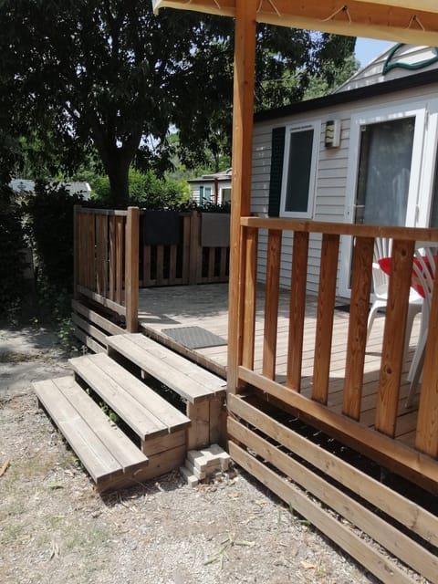 Mobil home Chez 118 Alain Campground/ 
RV Resort in La Roque-d'Anthéron