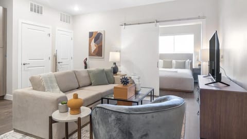 Landing Modern Apartment with Amazing Amenities (ID9124X06) Apartment in The Gulch