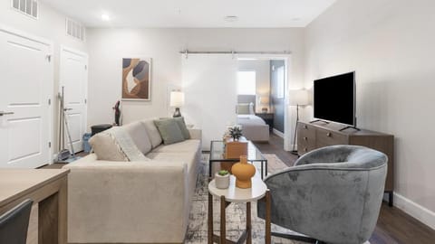 Landing Modern Apartment with Amazing Amenities (ID9124X06) Apartment in The Gulch