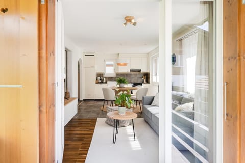 Kitchen or kitchenette, Living room, Photo of the whole room, Seating area, Dining area