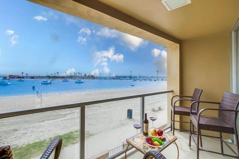 Waterfront 1 House in Mission Beach