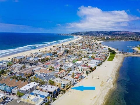 Waterfront 1 House in Mission Beach