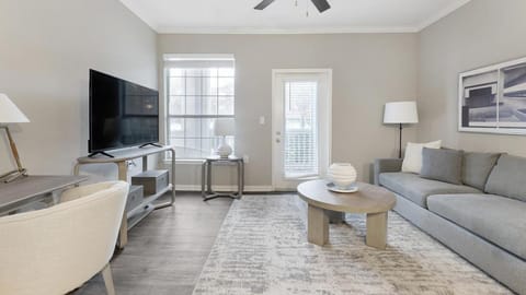 Landing - Modern Apartment with Amazing Amenities (ID7904X41) Apartment in Germantown