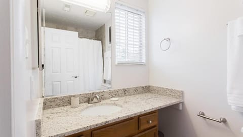 Landing - Modern Apartment with Amazing Amenities (ID6484X14) Apartment in Covington