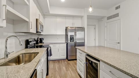 Landing - Modern Apartment with Amazing Amenities (ID8612X67) Apartment in North Fort Myers