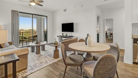 Landing - Modern Apartment with Amazing Amenities (ID8612X67) Apartment in North Fort Myers