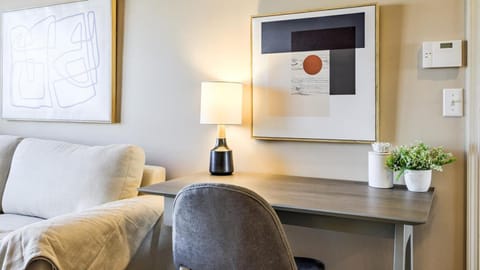 Landing - Modern Apartment with Amazing Amenities (ID8708X13) Apartment in Omaha