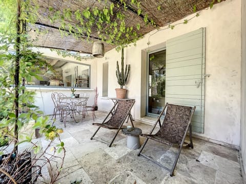 Patio, Balcony/Terrace