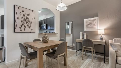 Landing - Modern Apartment with Amazing Amenities (ID8366X80) Apartment in Fort Myers