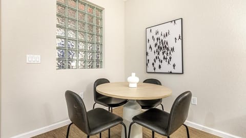 Landing - Modern Apartment with Amazing Amenities (ID7437X28) Apartment in Fort Myers