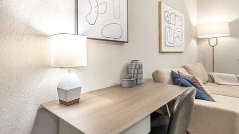 Landing - Modern Apartment with Amazing Amenities (ID7437X28) Apartment in Fort Myers