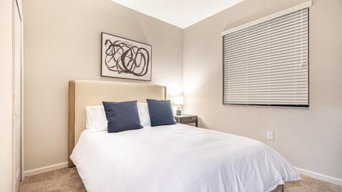 Landing - Modern Apartment with Amazing Amenities (ID7437X28) Apartment in Fort Myers