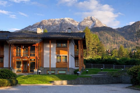 Property building, Mountain view