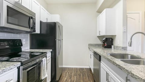 Landing - Modern Apartment with Amazing Amenities (ID9503X29) Apartment in Marana