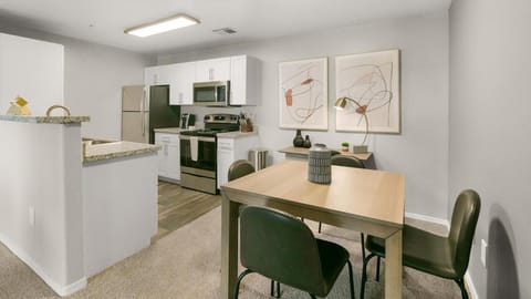 Landing - Modern Apartment with Amazing Amenities (ID7311X69) Apartment in Tortolita