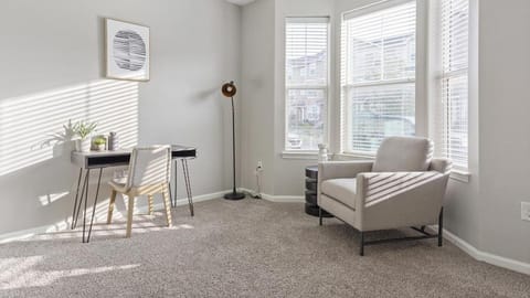 Landing - Modern Apartment with Amazing Amenities (ID9063X36) Apartment in Oklahoma City