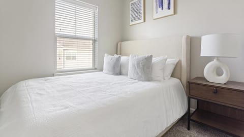 Landing - Modern Apartment with Amazing Amenities (ID9063X36) Apartment in Oklahoma City