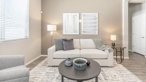 Landing - Modern Apartment with Amazing Amenities (ID7319X89) Apartment in Litchfield Park