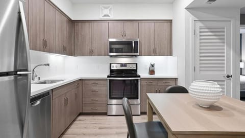 Landing - Modern Apartment with Amazing Amenities (ID7668X57) Apartment in Alameda