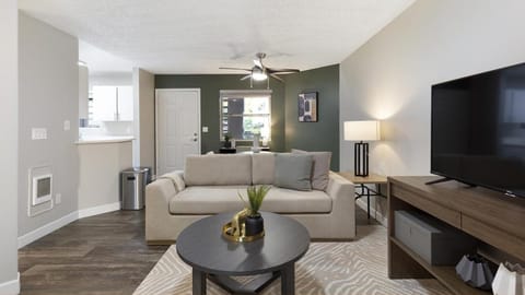 Landing - Modern Apartment with Amazing Amenities (ID9191X01) Apartment in Tanasbourne