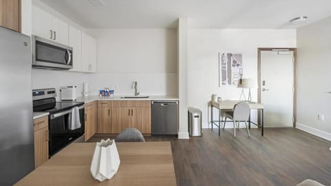 Landing - Modern Apartment with Amazing Amenities (ID9168X02) Apartment in The Gulch