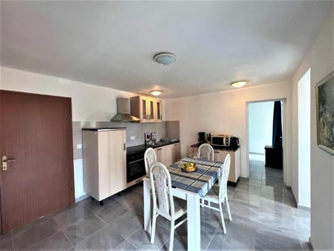 Melek Apartment in Premantura