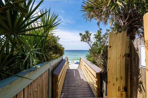Billiken Bungalow House in Seaside