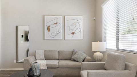 Landing - Modern Apartment with Amazing Amenities (ID8464X51) Apartment in Litchfield Park